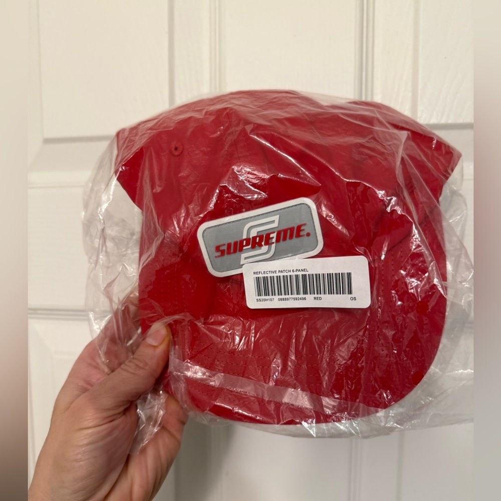 NWT supreme reflective patch 6 panel
